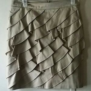 Ruffled khaki skirt